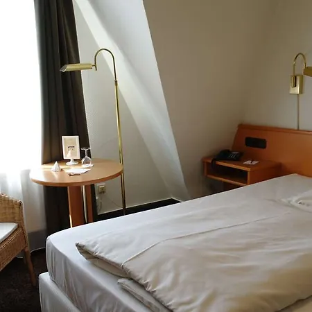 Hotel Jensen 3*