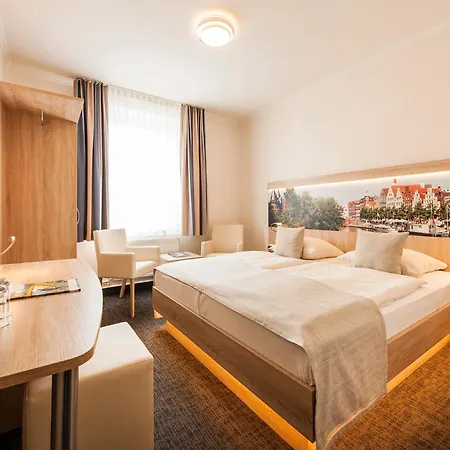 Jensen 3* لوبيك