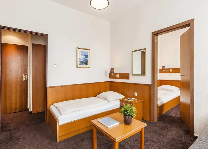 Jensen מלון ליבק